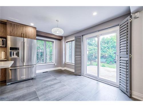 1395 Silversmith Drive, Oakville, ON - Indoor