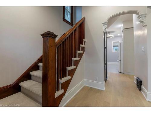 106 Alpine Avenue, Hamilton, ON - Indoor Photo Showing Other Room