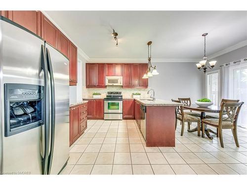 2425 Sequoia Way, Oakville, ON - Indoor Photo Showing Kitchen