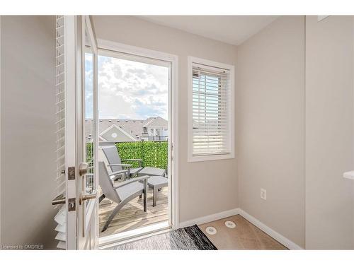 30-2614 Dashwood Drive, Oakville, ON - Indoor Photo Showing Other Room