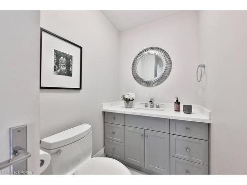 435 The Thicket, Mississauga, ON - Indoor Photo Showing Bathroom