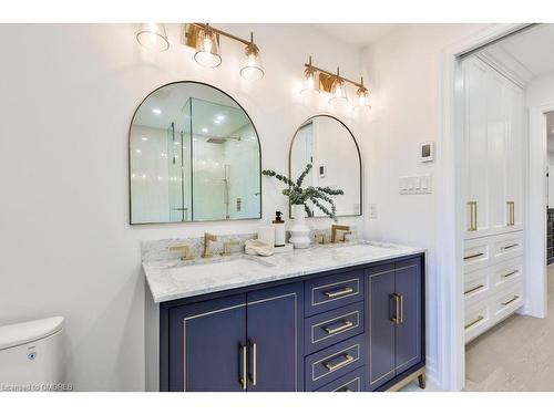 2050 Saint Andrews Place, Mississauga, ON - Indoor Photo Showing Bathroom