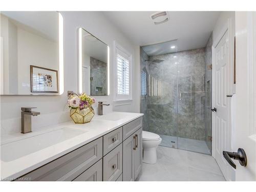 10-2303 Hill Ridge Court, Oakville, ON - Indoor Photo Showing Bathroom