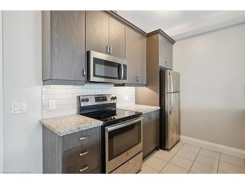 920-118 King Street East Street, Hamilton, ON - Indoor Photo Showing Kitchen With Stainless Steel Kitchen