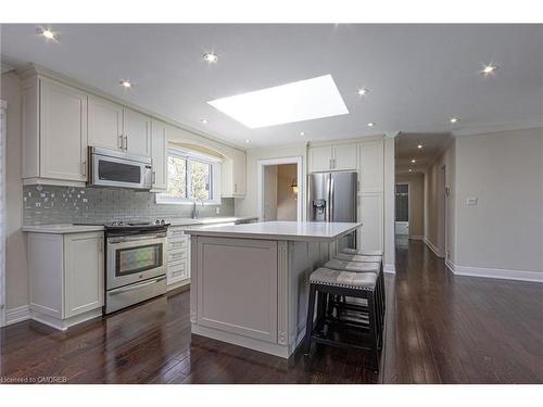 5247 Spruce Avenue, Burlington, ON - Indoor Photo Showing Kitchen With Stainless Steel Kitchen With Upgraded Kitchen