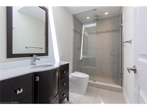 5247 Spruce Avenue, Burlington, ON - Indoor Photo Showing Bathroom