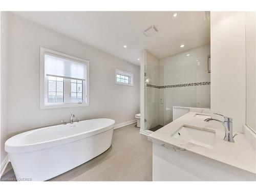 48 Rebecca Street, Oakville, ON - Indoor Photo Showing Bathroom