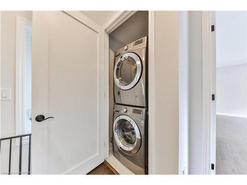 48 Rebecca Street, Oakville, ON - Indoor Photo Showing Laundry Room