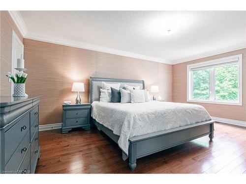 15-2400 Neyagawa Boulevard, Oakville, ON - Indoor Photo Showing Bedroom