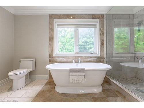 15-2400 Neyagawa Boulevard, Oakville, ON - Indoor Photo Showing Bathroom