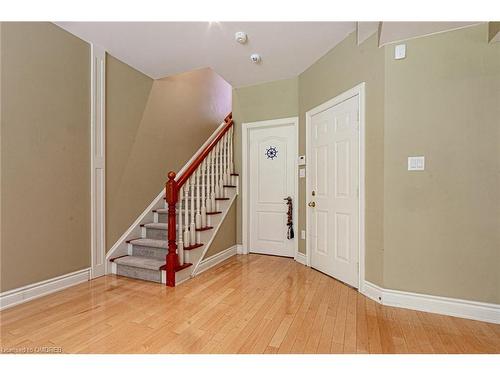 15-2400 Neyagawa Boulevard, Oakville, ON - Indoor Photo Showing Other Room