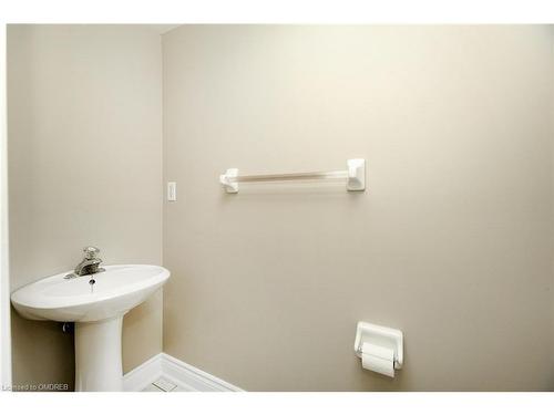 6832 Apex Court, Mississauga, ON - Indoor Photo Showing Bathroom