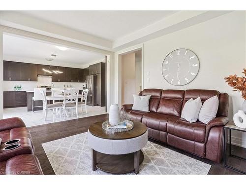 81 Granite Ridge Trail, Hamilton, ON - Indoor Photo Showing Living Room