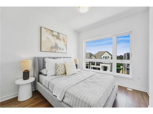 3058 Trailside Drive, Oakville, ON - Indoor Photo Showing Bedroom