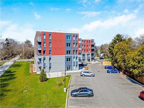 421-77 Leland Street, Hamilton, ON - Outdoor With Balcony