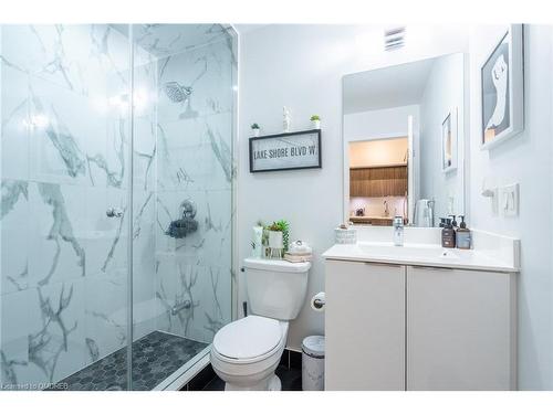 2014-30 Shore Breeze Drive, Toronto, ON - Indoor Photo Showing Bathroom