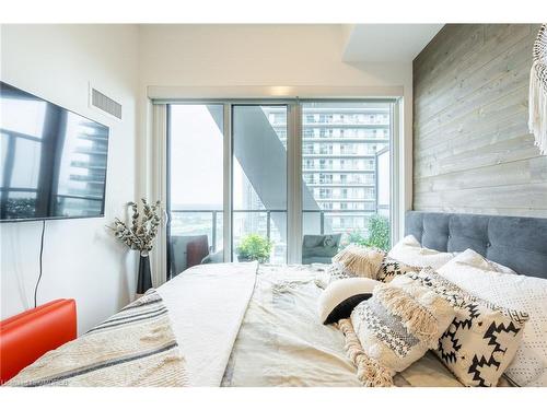 2014-30 Shore Breeze Drive, Toronto, ON - Indoor Photo Showing Bedroom