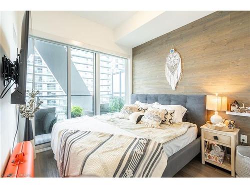 2014-30 Shore Breeze Drive, Toronto, ON - Indoor Photo Showing Bedroom