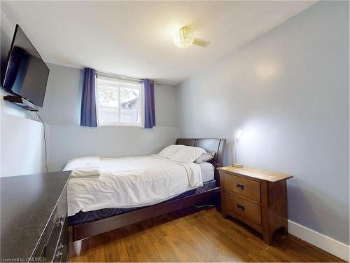 1 Jennifer Crescent, St. Catharines, ON - Indoor Photo Showing Bedroom