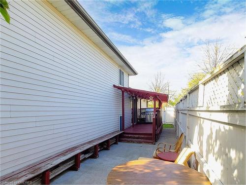 1 Jennifer Crescent, St. Catharines, ON - Outdoor With Deck Patio Veranda With Exterior