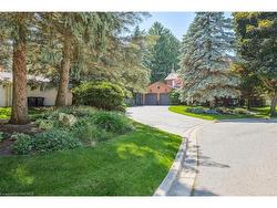 1301 Bunsden Avenue  Mississauga, ON L5H 2B3