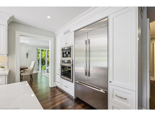 1301 Bunsden Avenue, Mississauga, ON - Indoor Photo Showing Kitchen