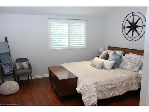 3 Nicol Street, Dundas, ON - Indoor Photo Showing Bedroom