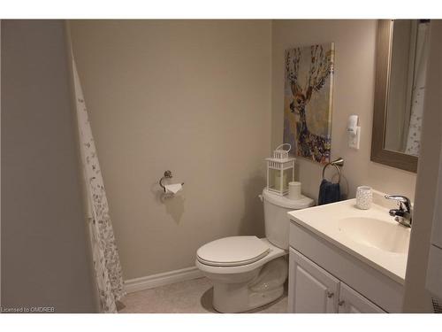 3 Nicol Street, Dundas, ON - Indoor Photo Showing Bathroom