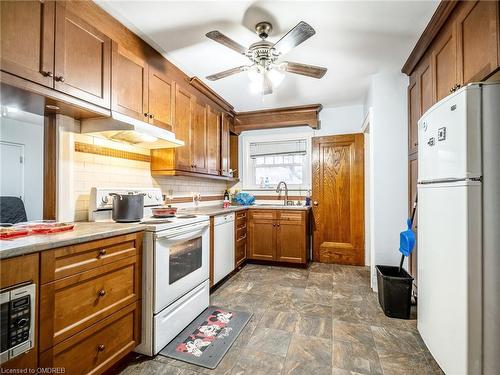 49 Eastchester Avenue, St. Catharines, ON - Indoor Photo Showing Kitchen With Double Sink