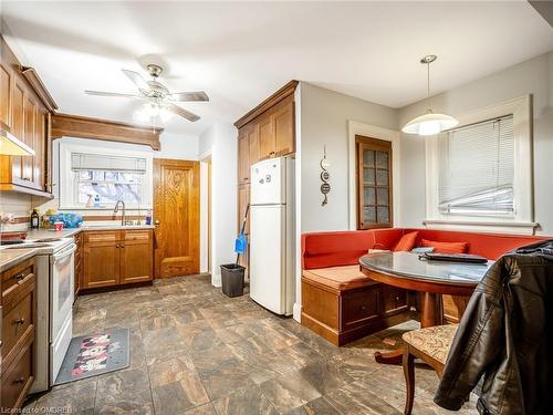 49 Eastchester Avenue, St. Catharines, ON - Indoor Photo Showing Kitchen