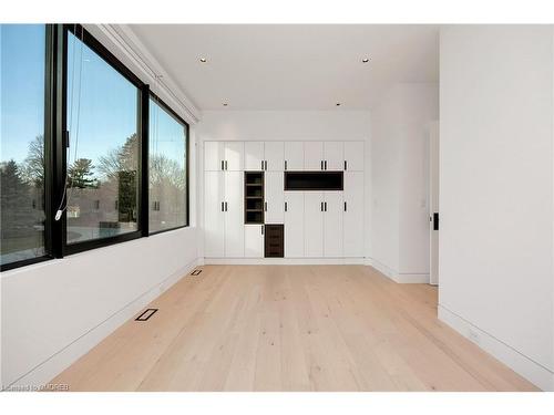 2048 Ardleigh Road, Oakville, ON - Indoor Photo Showing Other Room