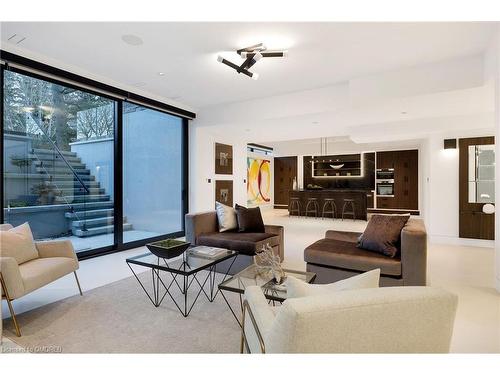 2048 Ardleigh Road, Oakville, ON - Indoor Photo Showing Living Room