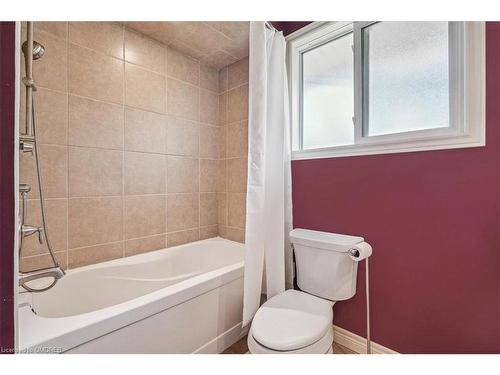 5352 Spruce Avenue, Burlington, ON - Indoor Photo Showing Bathroom