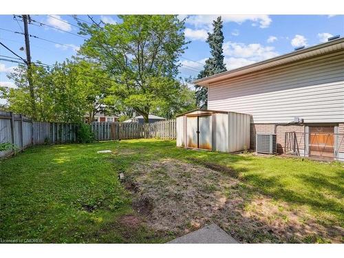 5352 Spruce Avenue, Burlington, ON - Outdoor With Backyard