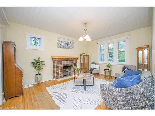 39 Court Street N, Milton, ON - Indoor Photo Showing Living Room With Fireplace