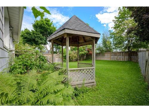 39 Court Street N, Milton, ON - Outdoor With Backyard