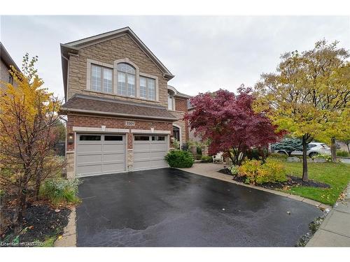 2301 Hertfordshire Way, Oakville, ON - Outdoor With Facade