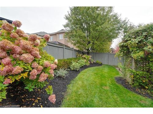 2301 Hertfordshire Way, Oakville, ON - Outdoor With Backyard