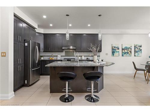 3141 George Savage Avenue, Oakville, ON - Indoor Photo Showing Kitchen With Upgraded Kitchen