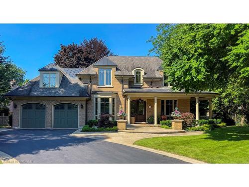 282 Dalewood Drive, Oakville, ON - Outdoor With Deck Patio Veranda With Facade