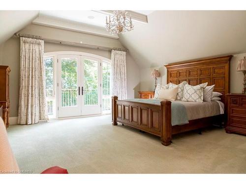 282 Dalewood Drive, Oakville, ON - Indoor Photo Showing Bedroom