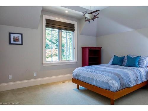 282 Dalewood Drive, Oakville, ON - Indoor Photo Showing Bedroom