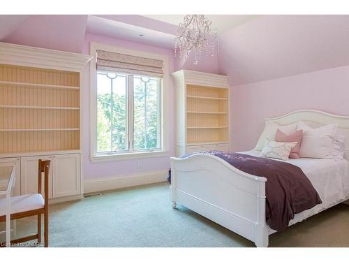 282 Dalewood Drive, Oakville, ON - Indoor Photo Showing Bedroom