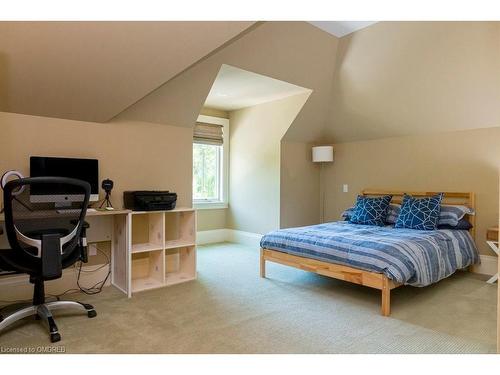 282 Dalewood Drive, Oakville, ON - Indoor Photo Showing Bedroom