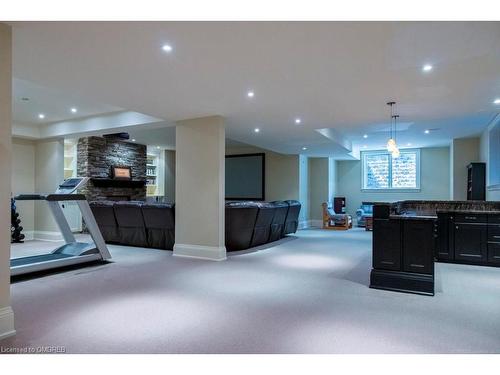 282 Dalewood Drive, Oakville, ON - Indoor