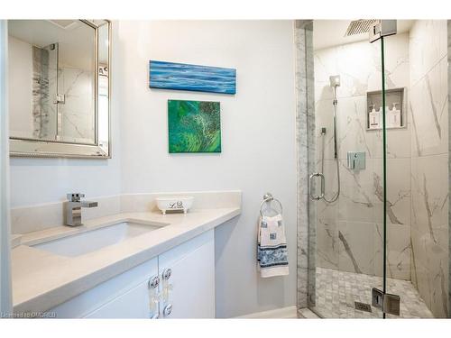 1205 Lambeth Road, Oakville, ON - Indoor Photo Showing Bathroom