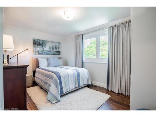 1205 Lambeth Road, Oakville, ON - Indoor Photo Showing Bedroom