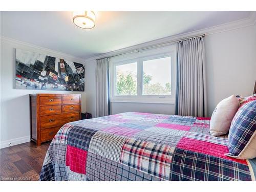 1205 Lambeth Road, Oakville, ON - Indoor Photo Showing Bedroom