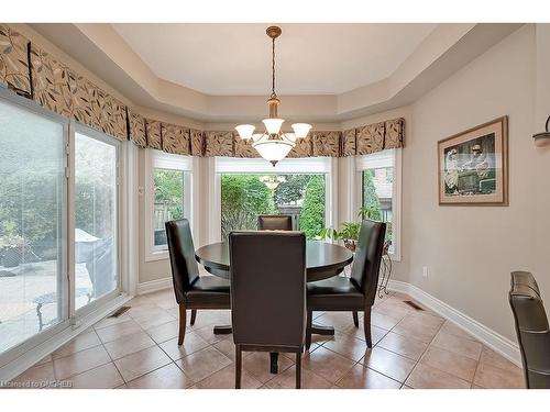 1389 Creekwood Trail, Oakville, ON - Indoor Photo Showing Dining Room