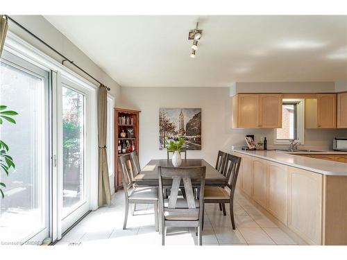 2265 Brays Lane, Oakville, ON - Indoor Photo Showing Dining Room